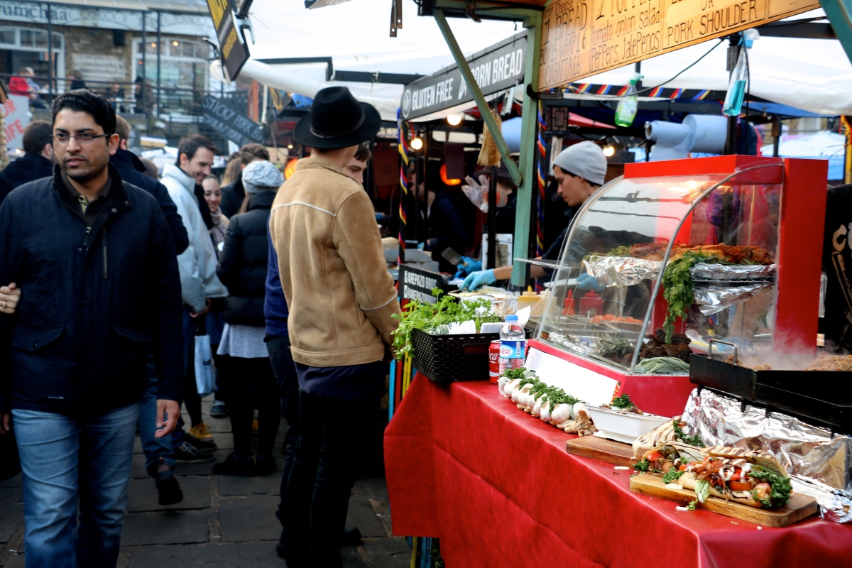 Crowded market    